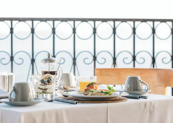 Emelisse Nature Hotel