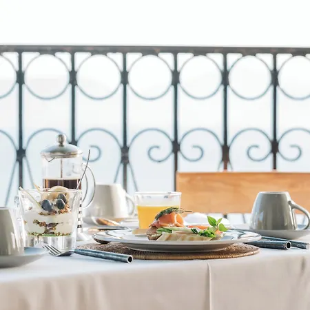 Emelisse Nature Hotel